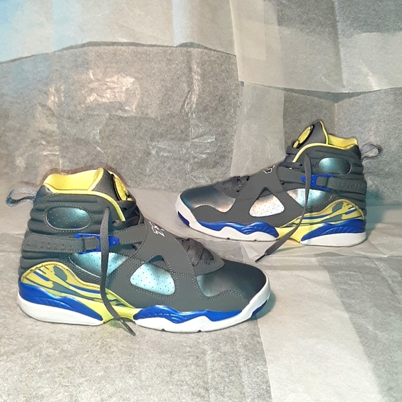 Jordan Shoes - Jordan 8 Retro Sneakers Women size 8 = Men 6.5 = 6.5Y